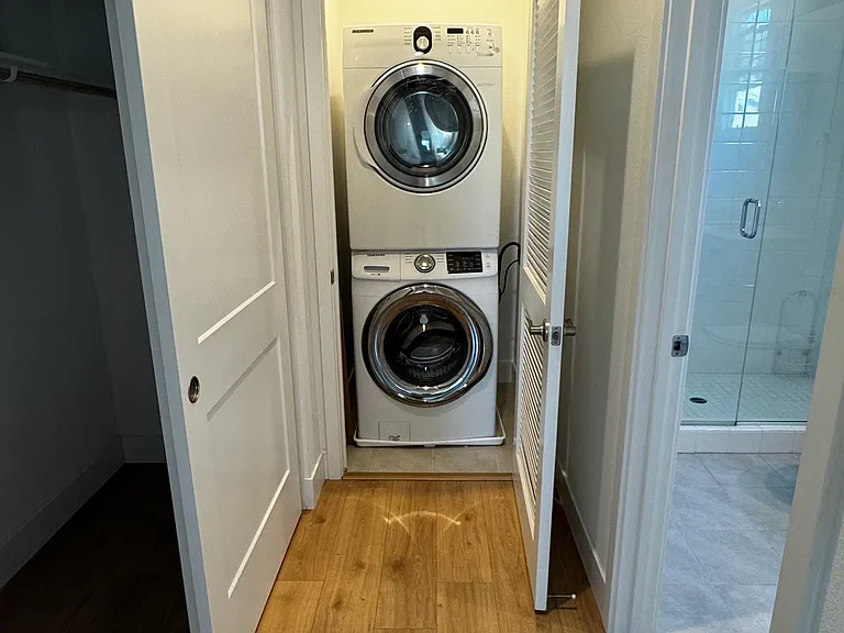 2650 Amora Cir #2650 — Photo 12