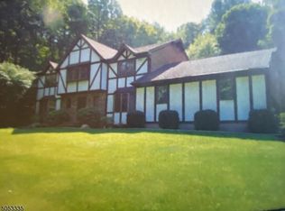 64 Ridge Rd, Hackettstown, NJ 07840