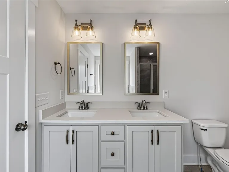 393 Frontier Dr — Photo 22