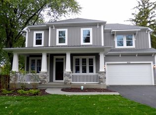 502 E Russell St, Barrington, IL 60010