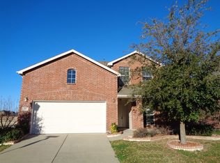 901 Silktree Dr, Fate, TX 75087