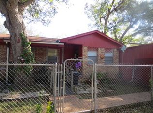 203 S Ohio St, Brazoria, TX 77422