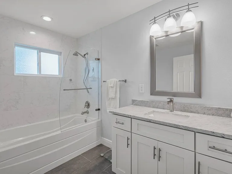 2710 Silver King Way — Photo 19