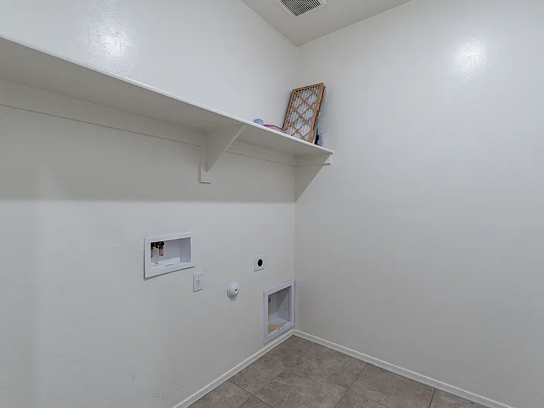 908 W Calle Sucre — Photo 24