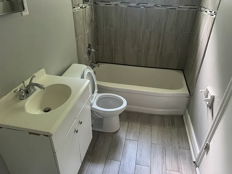 2058 Willow Wood Ave — Photo 9