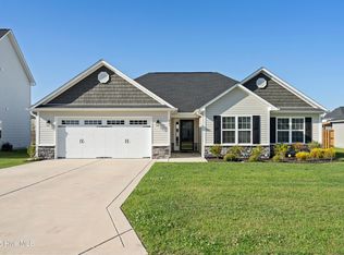 247 Crossroads Store Dr, Jacksonville, NC 28546