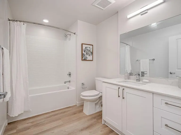 2475 Victoria Ave #305 — Photo 20