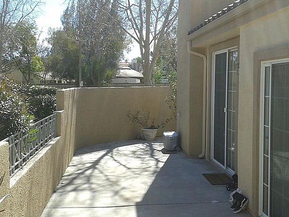 4th image of 23605 Del Monte Dr Unit 260