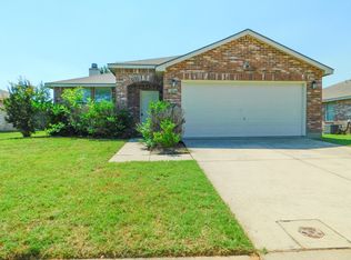 3226 Andalusian Dr, Denton, TX 76210