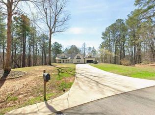 925 Clayroot Rd, Dallas, GA 30132