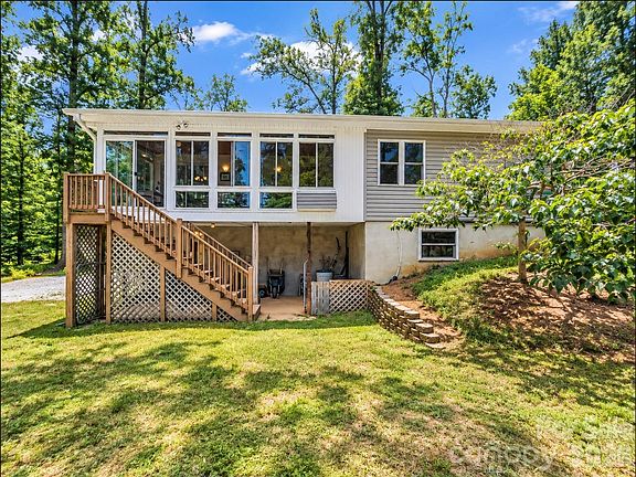 4th image of 1943 Landrum Rd