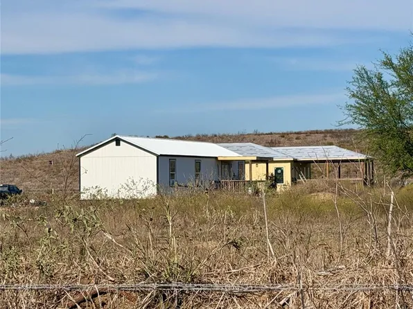 2051 County Road 102, Columbus, TX 78934