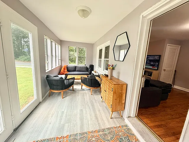 915 N Stonestreet Ave — Photo 4