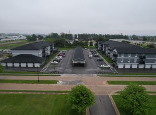 251 N 4th Ave #102, Eldridge, IA 52748
