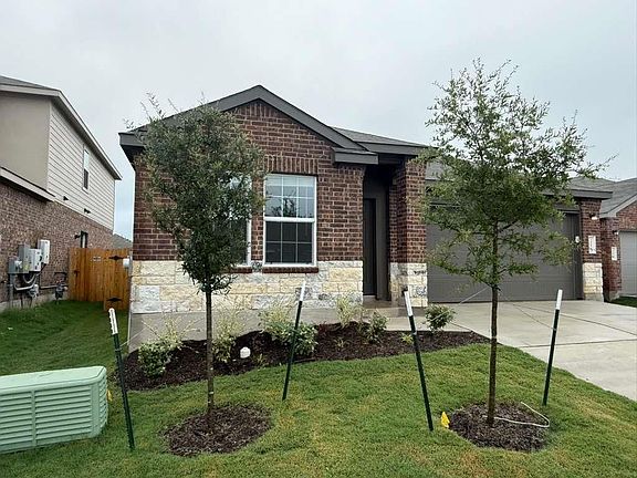 3rd image of 216 Herald Dr