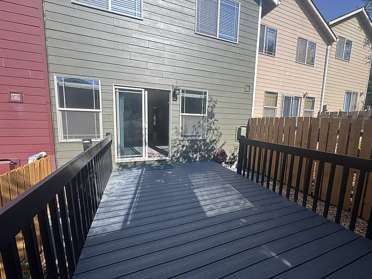 207 SE Harlow Ave — Photo 37