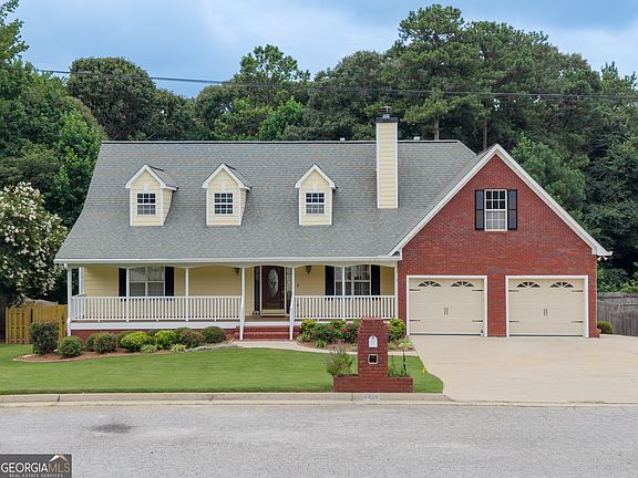 2nd image of 5485 Twin Oak Dr