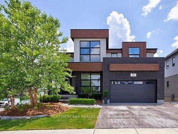2nd image of 83 Daventry Way