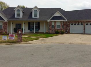 4 Hedgerow Cir, Lonoke, AR 72086