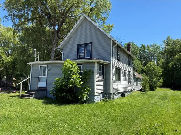 4028 Ridgeway St, Williamson, NY 14589