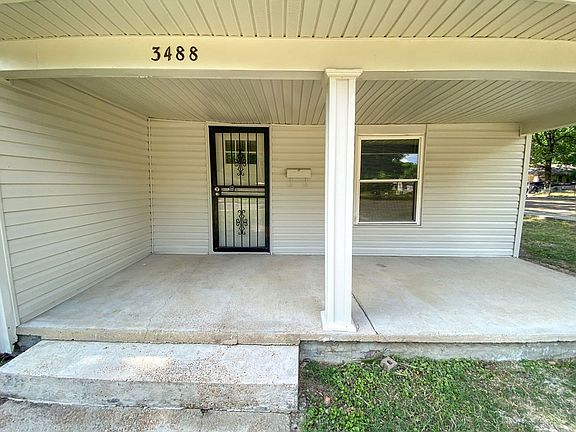 3rd image of 3488 Powell Ave