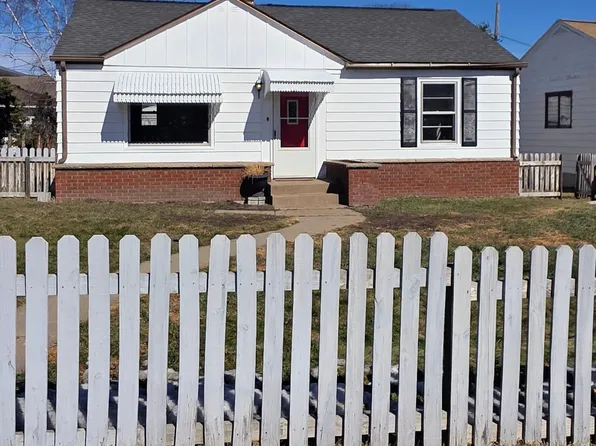 4022 Stuntz Dr, Hibbing, MN 55746