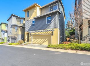 12 Degrees North, Lake Forest Park, WA 98155