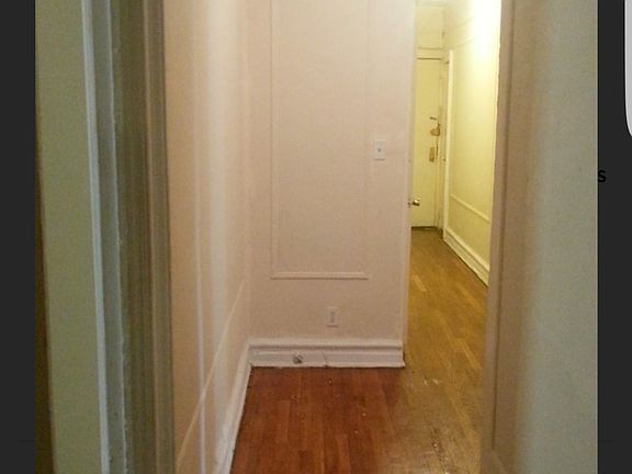 5th image of 371 Montgomery St