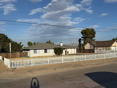 10867 Pinon Ave Photo 1