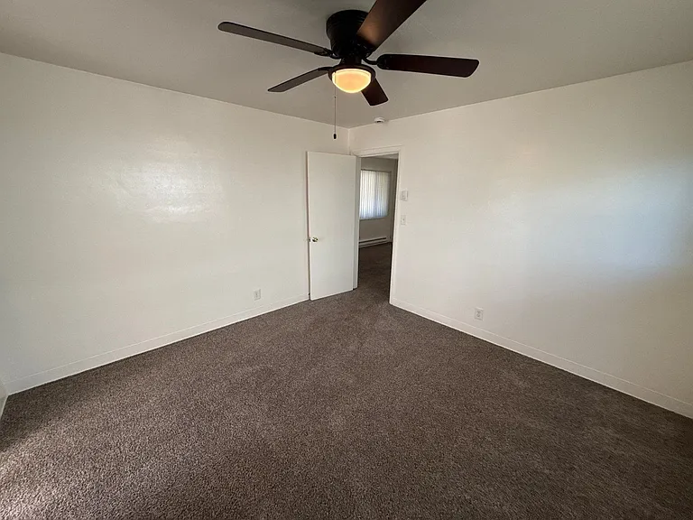 233 Kearney St S — Photo 10