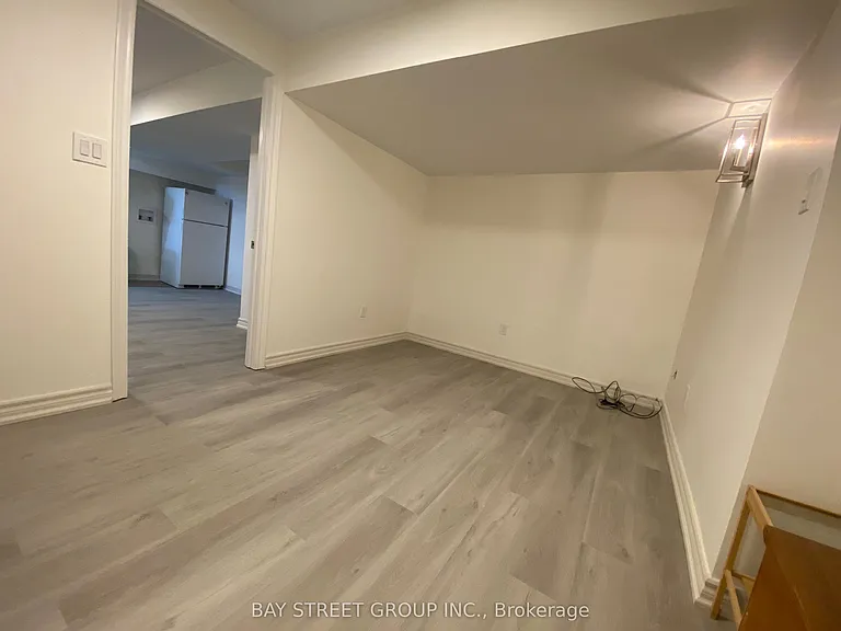 8 Kerwood Pl — Photo 9