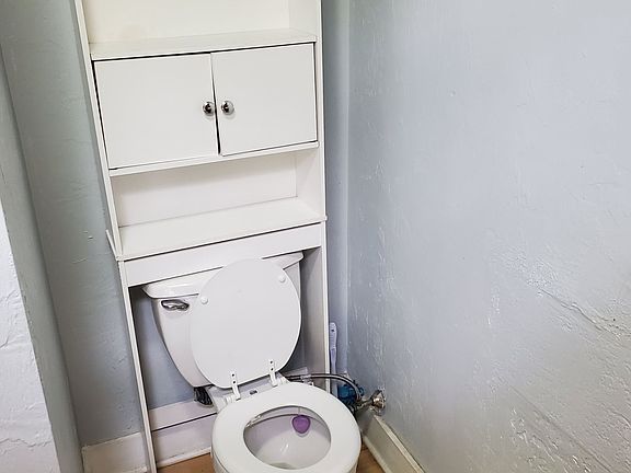 3rd image of 260 Washington St #33
