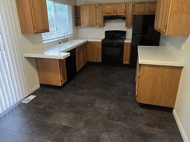 7029 Randolph Dr — Photo 12