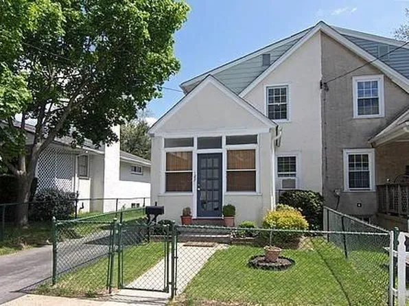 127 Eachus Ave, Bryn Mawr, PA 19010