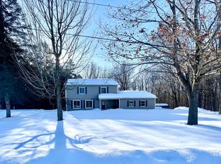 52 Sprague St, Malone, NY 12953