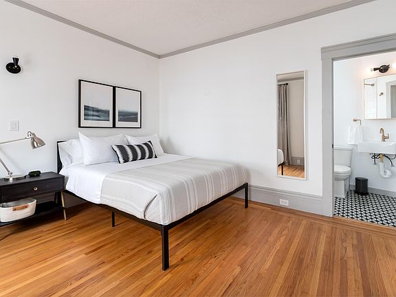 3rd image of 459 Wayne Ave #457
