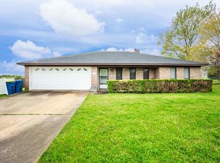 1502 Leach St, Kilgore, TX 75662
