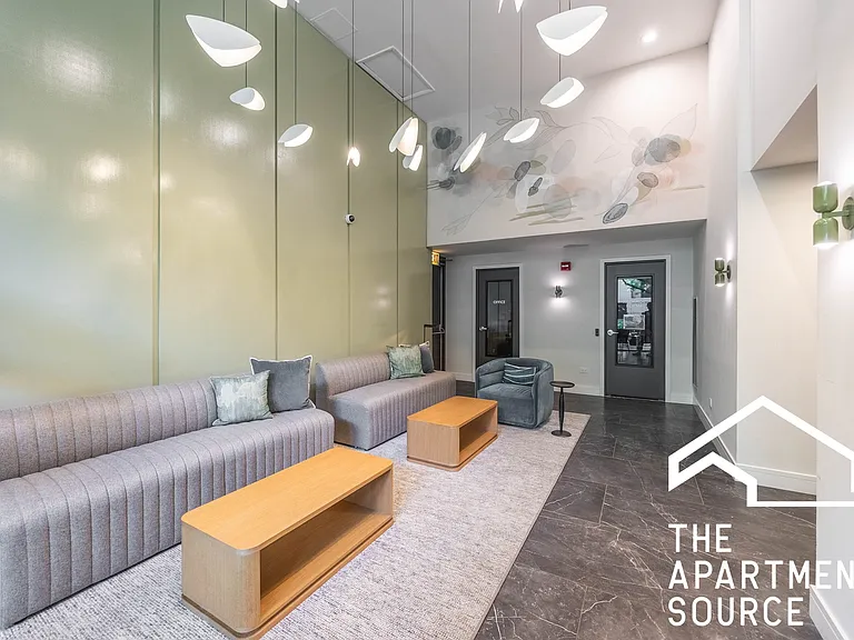 1358 N Dearborn St #5C — Photo 4