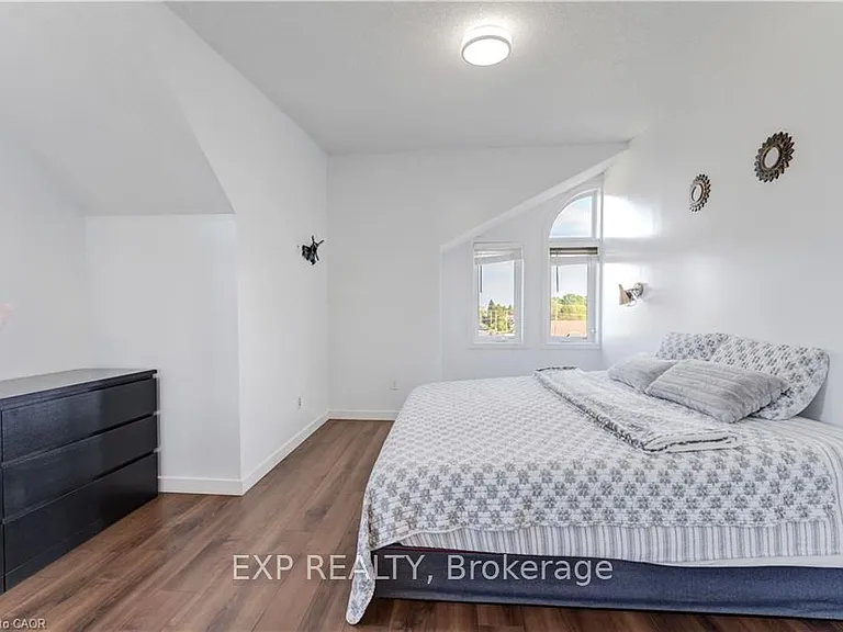 487 East Ave #5 — Photo 34