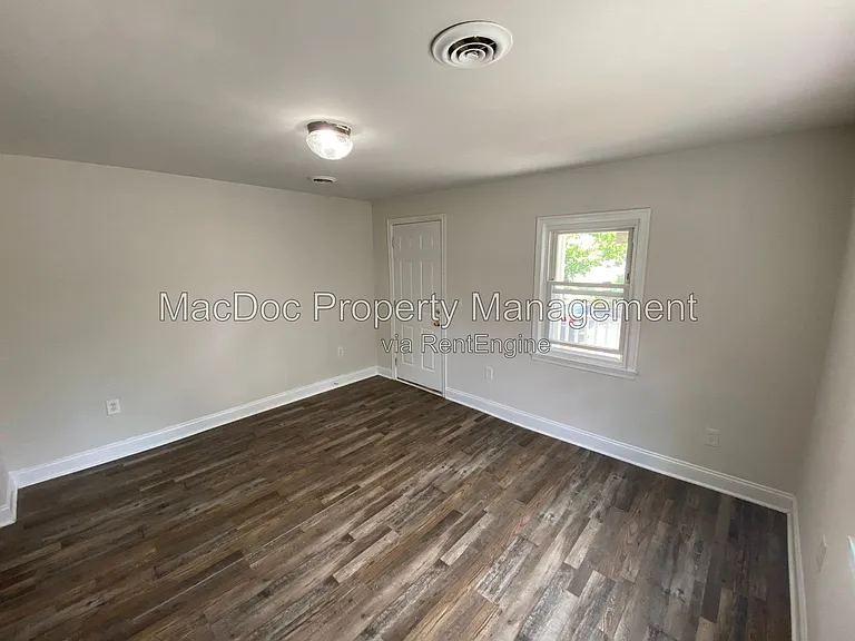 806 Weedon St #A — Photo 5