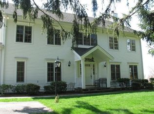 4 Nash Pl, Armonk, NY 10504