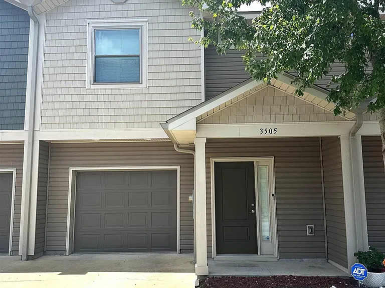 3505 Mossy Oak Villas Cir — Photo 1