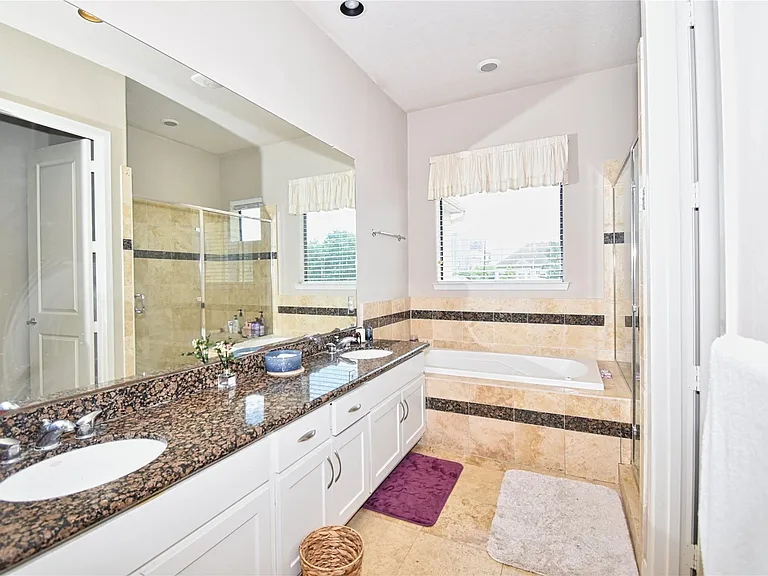 2406 Dorrington St #C — Photo 18