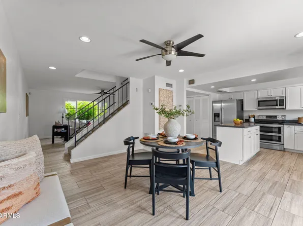 2933 E FAIRMOUNT Avenue, Phoenix, AZ 85016