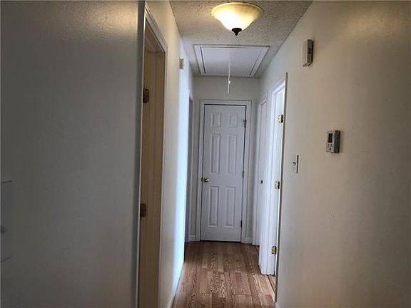 5th image of 106 Beau Chenes Dr