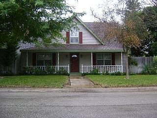 1st image of 1725 Old Creek Ct