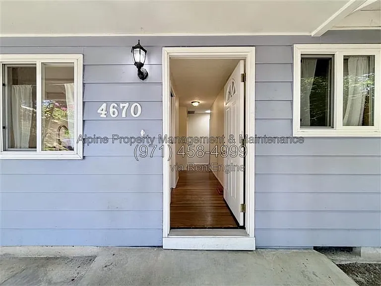 4670 SW 160th Ave — Photo 3