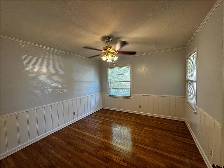 2928 College Cir — Photo 5