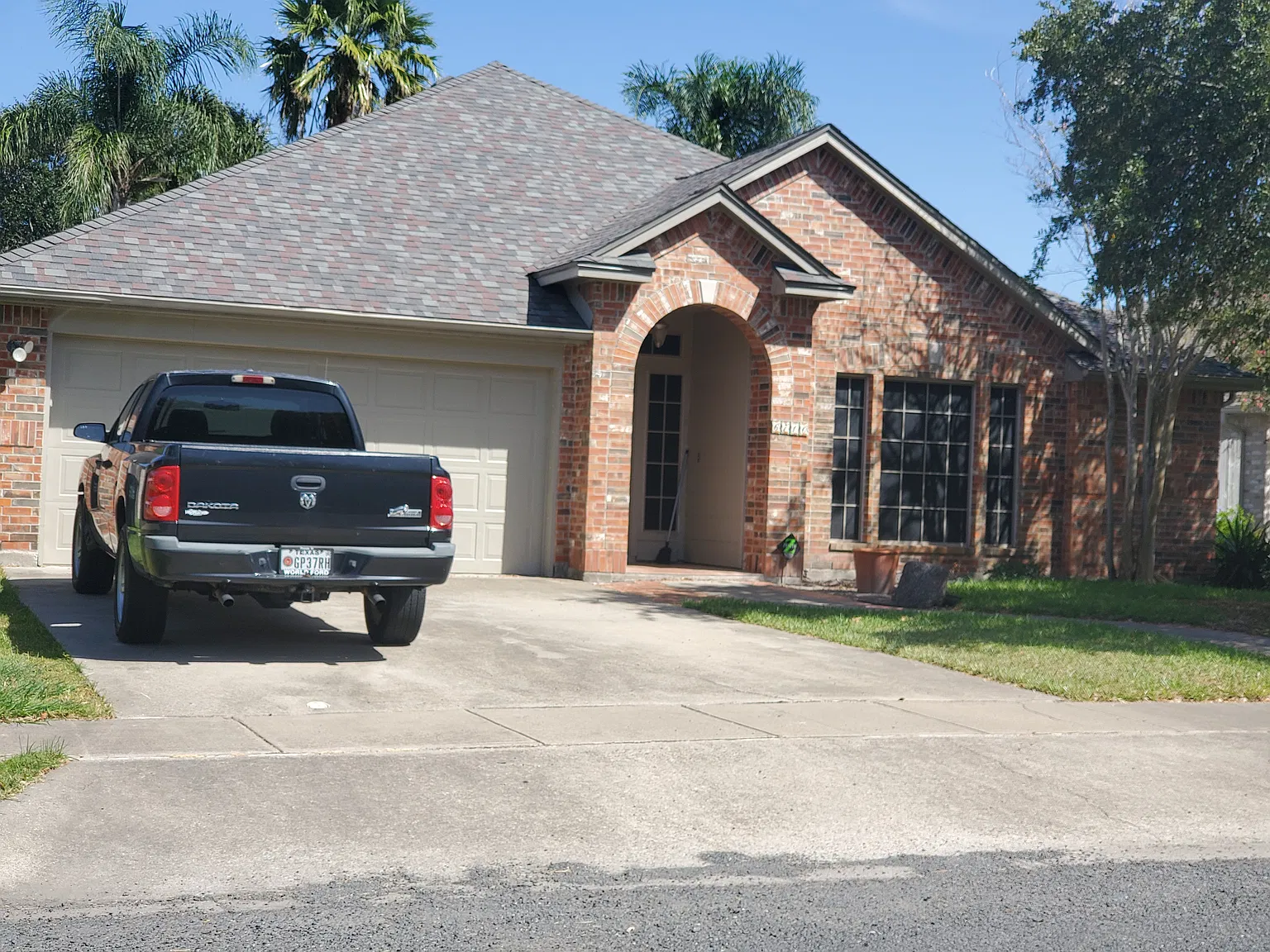 3 bed, 1783 sqft, $2,100 — Photo 1