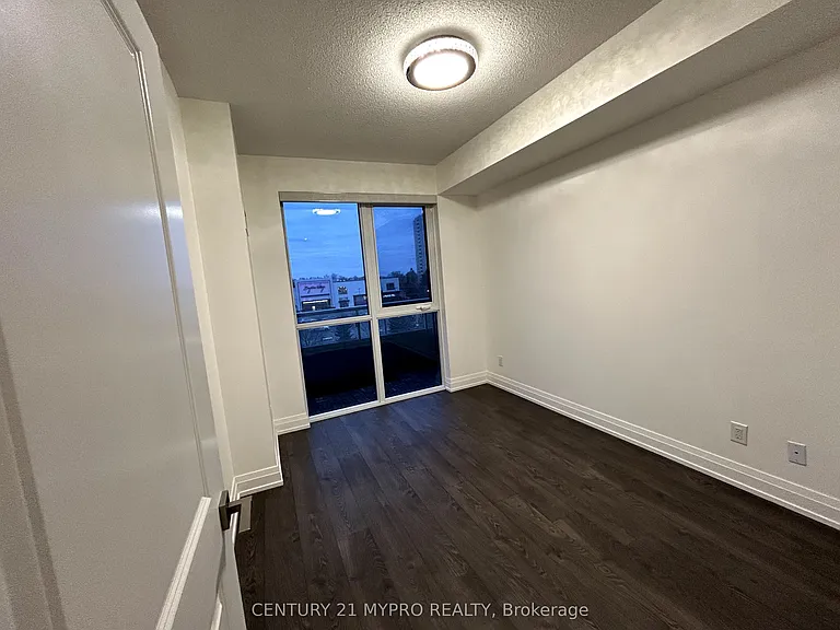 591 Sheppard Ave E #526 — Photo 6